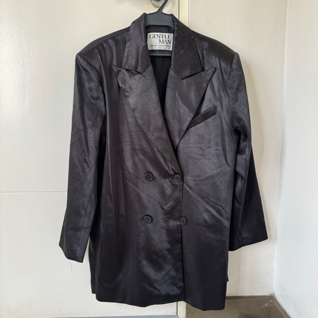 GentleWoman Blazer (Category: Coats, Jackets and Outerwear) located in Quezon City. Submitted by luvluva (Listing ID 1348502150, Image 1). Description: worn once. .