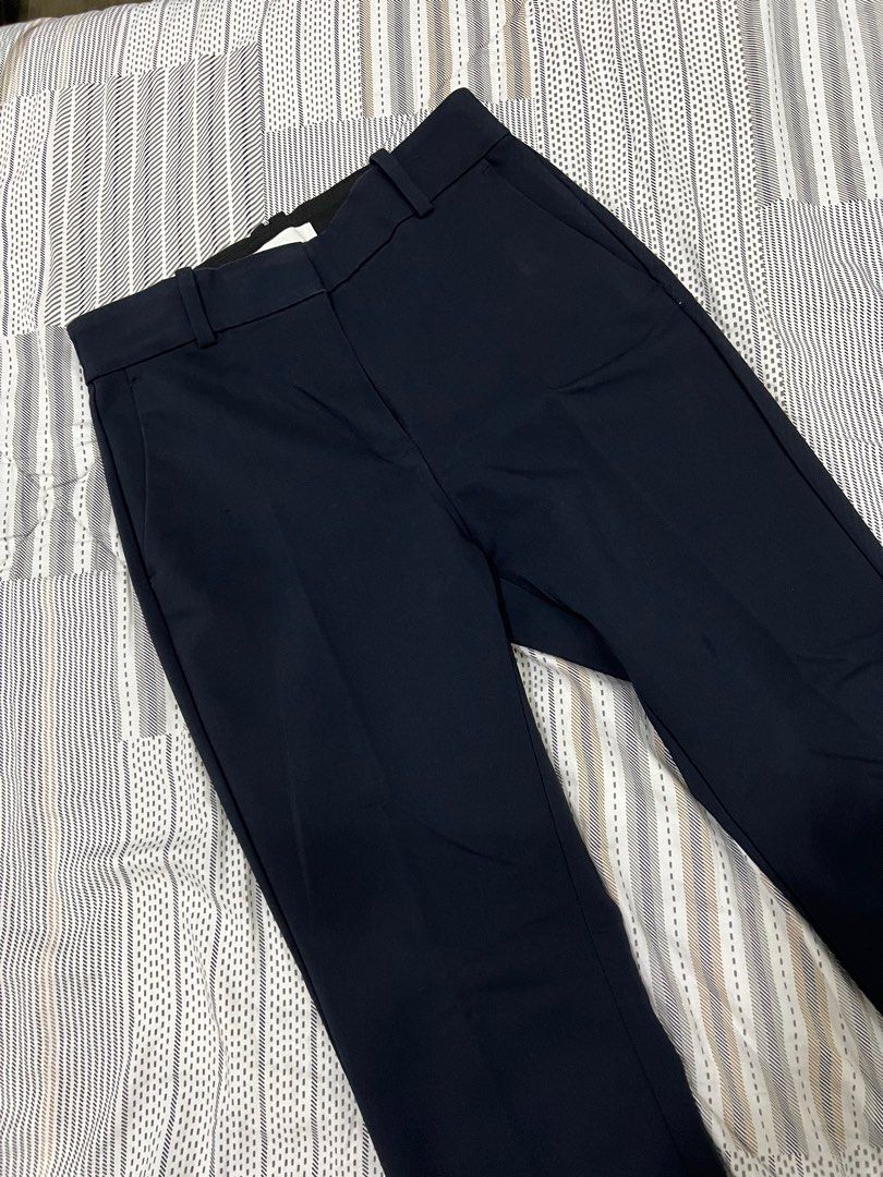 H&M Pants, Formal Pants, Office Pants (Category: Jeans) located in Manila. Submitted by everythinginbetweenbyk (Listing ID 1348608497, Image 1). Description: Dark Blue color.