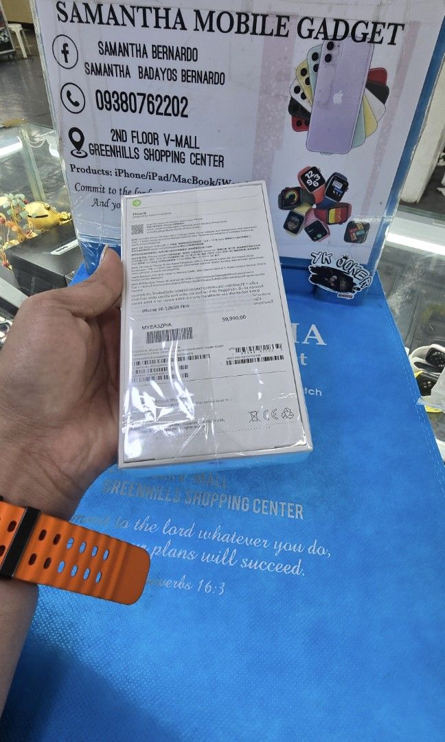 Iphone 16 128gb Openline (Category: iPhone 16 Series) located in Quezon City. Submitted by samanthaga21954 (Listing ID 1348488698, Image 2). Description: Iphone 16 128gb Openline Brandnew Sealed with Warranty Onhand Stock.