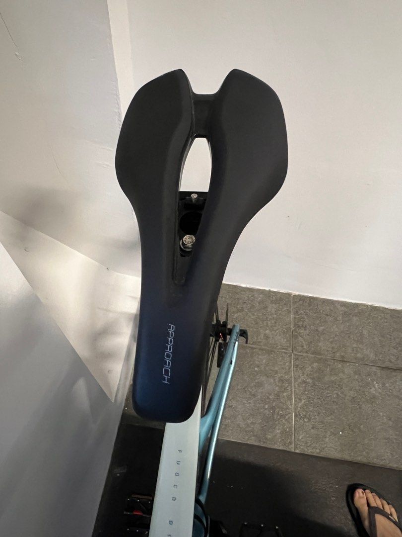 Java J Air Fuoco (Category: Bicycles) located in Singapore. Submitted by kny001 (Listing ID 1348573659, Image 2). Description: condition 8/10! , less than 2K mileage, comes with 2 bottle cage and a Giant Approach saddle, have minor scratch on right shifter and handle grip Frame size: 52 Specifications: Frame: carbon with UCI certified Fork: Carbon Shifter: Shimano 105 R7000,11 speed Front derailleur: Shimano 105 R7000 Rear derailleur: Shimano 105