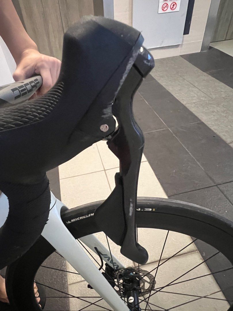 Java J Air Fuoco (Category: Bicycles) located in Singapore. Submitted by kny001 (Listing ID 1348573659, Image 5). Description: condition 8/10! , less than 2K mileage, comes with 2 bottle cage and a Giant Approach saddle, have minor scratch on right shifter and handle grip Frame size: 52 Specifications: Frame: carbon with UCI certified Fork: Carbon Shifter: Shimano 105 R7000,11 speed Front derailleur: Shimano 105 R7000 Rear derailleur: Shimano 105