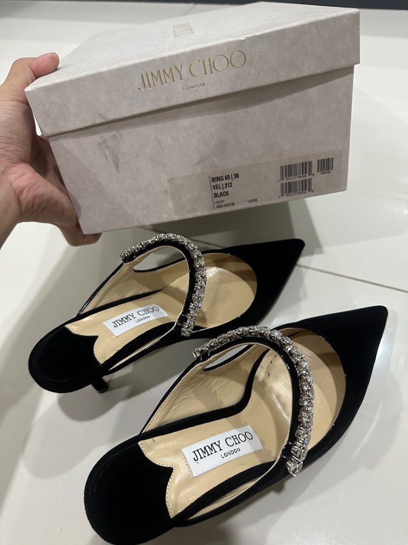 Jimmy Choo BING 65 Velvet Mule Black 38EU/37US/24cm (heels 2.5”) (Category: Flats & Sandals) located in Pasig City. Submitted by iamloveluxe (Listing ID 1348499692, Image 2). Description: SRP ₱64,500 Bought in Jimmy Choo Edsa Shangri La Super comfy sa paa, used once only Complete Inclusion Reason for Selling: Upgrade.