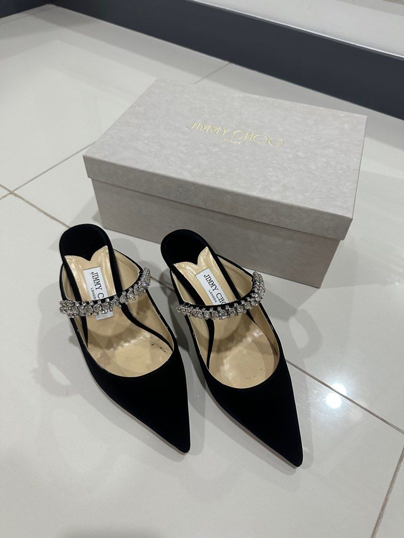 Jimmy Choo BING 65 Velvet Mule Black 38EU/37US/24cm (heels 2.5”) (Category: Flats & Sandals) located in Pasig City. Submitted by iamloveluxe (Listing ID 1348499692, Image 3). Description: SRP ₱64,500 Bought in Jimmy Choo Edsa Shangri La Super comfy sa paa, used once only Complete Inclusion Reason for Selling: Upgrade.