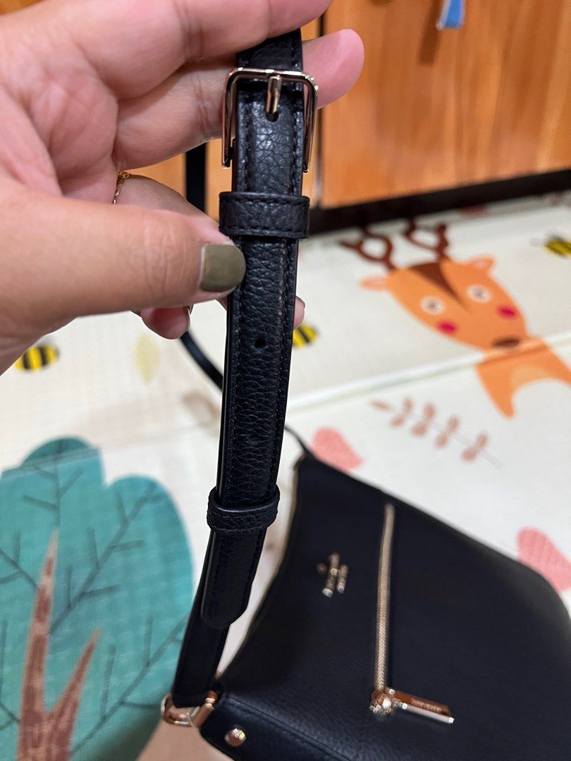 Kate Spade Lena Swingpack - Black (Category: Luxury Bags & Wallets) located in San Pedro. Submitted by misslumi (Listing ID 1348437967, Image 3). Description: BRAND NEW from US outlet store! Kate Spade Lena Swingpack - Black with tags, adjustable strap pebbled leather.