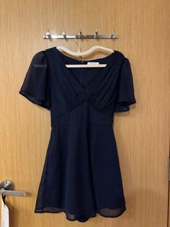(Category: ) located in . Submitted by van.closet (Listing ID 1348600162, Image 1). Description: .