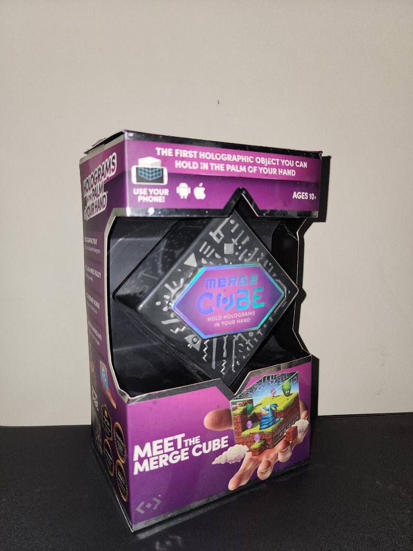 Merge Cube for VR/AR (Category: Virtual Reality) located in Makati City. Submitted by code_blue (Listing ID 1348567055, Image 1). Description: .