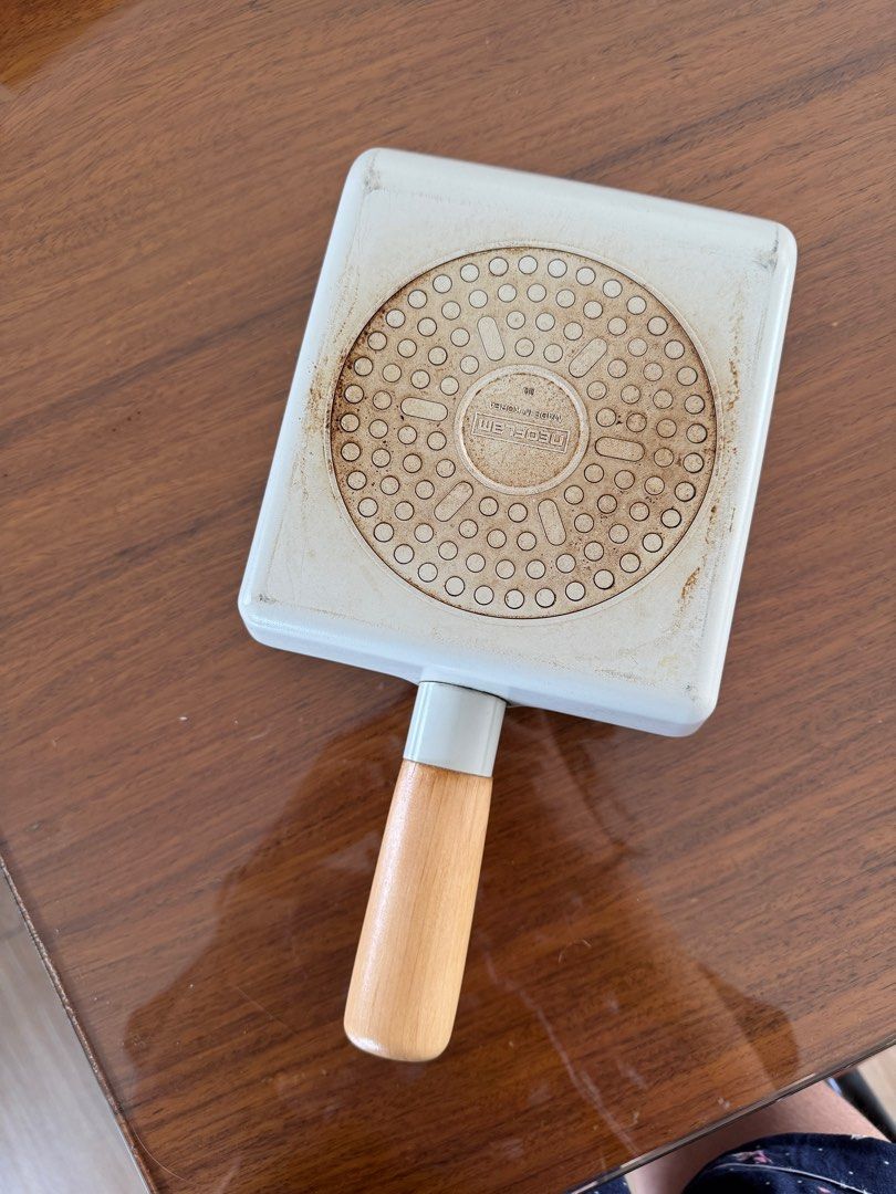 Neoflam Fika Egg Omelette Pan 15cm (Category: Cookware & Accessories) located in Quezon City. Submitted by heylouise (Listing ID 1348577155, Image 3). Description: .