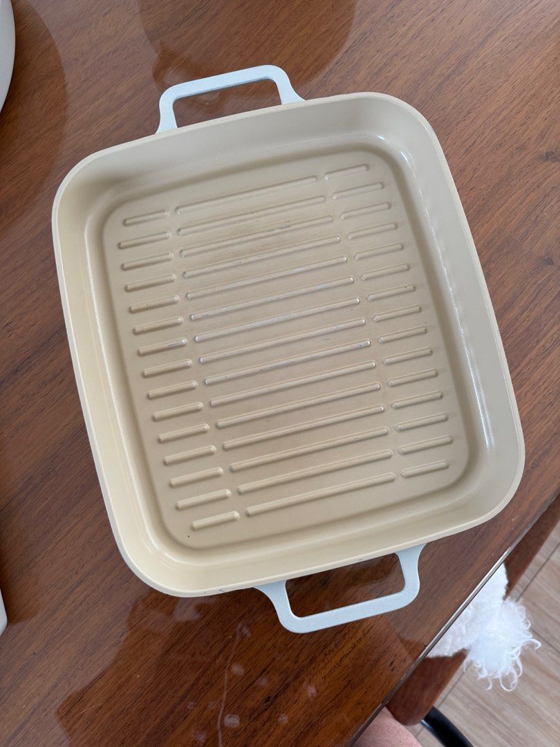 Neoflam Fika Grill Pan 28cm (Category: Cookware & Accessories) located in Quezon City. Submitted by heylouise (Listing ID 1348576344, Image 1). Description: Used condition but well loved.