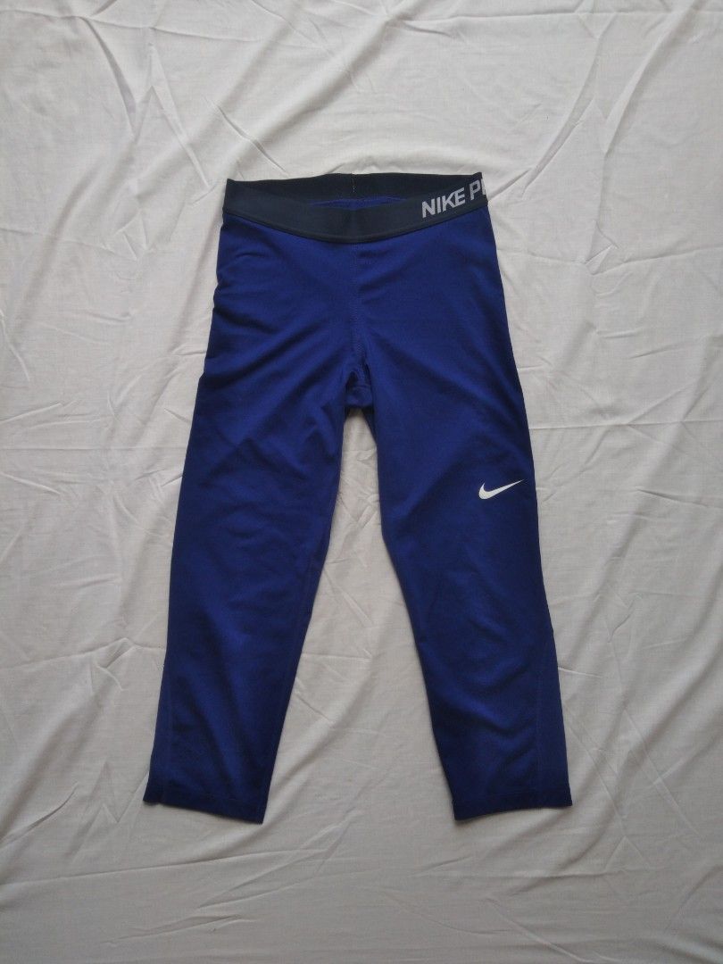 Nike pro Dri-fit Tights (Category: Activewear) located in General Trias. Submitted by someofit (Listing ID 1348543765, Image 2). Description: Nike pro Dri-fit Tights Size M Width 12.5 Length 29 Good. Note: Print Crack when stretching. 380 Mode of payments: Gcash Ship via j&t..