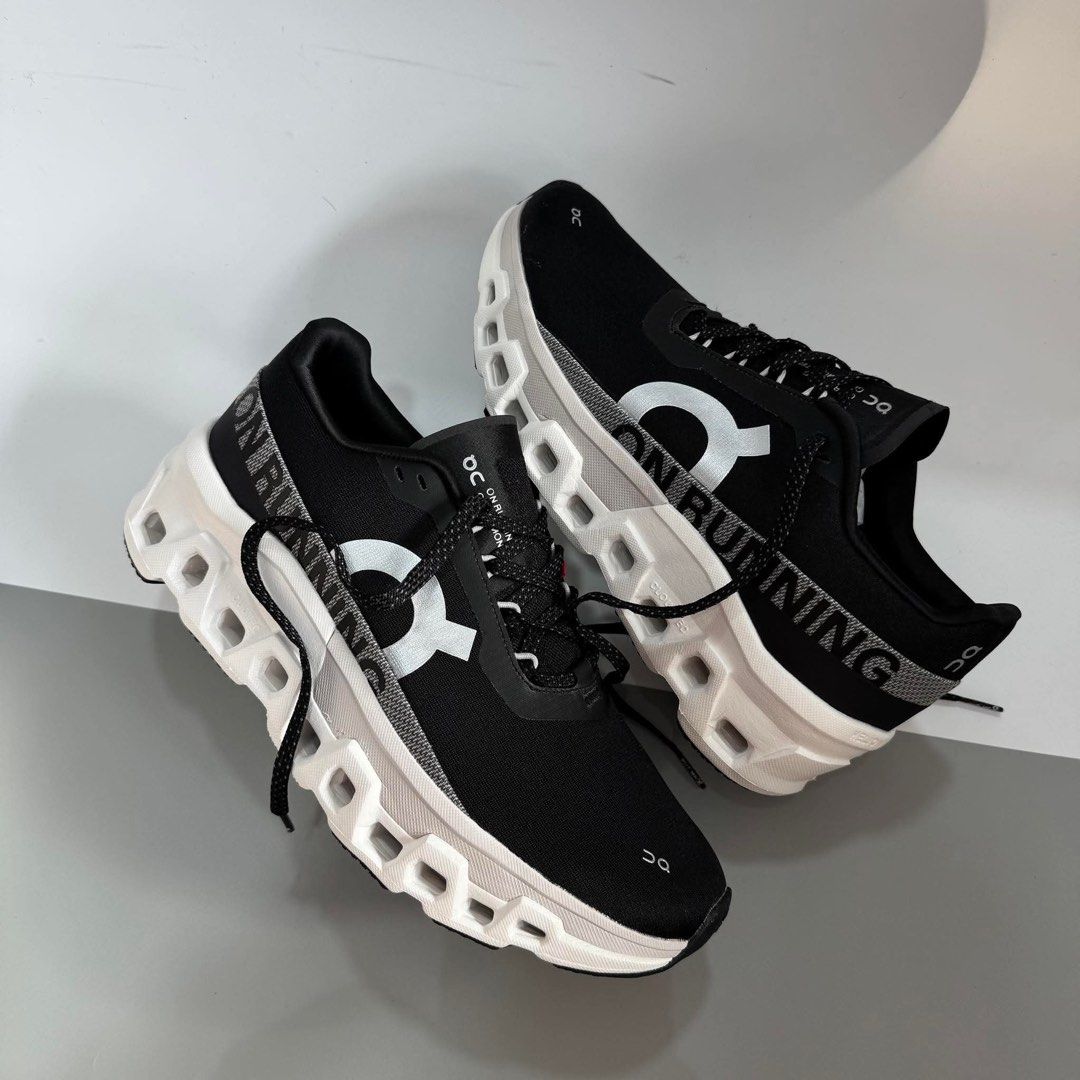 On Cloud Monster 2 (Category: Sneakers) located in Manila. Submitted by pureshark.494973 (Listing ID 1348475402, Image 2). Description: On Cloud Monster 2 Mens 41-45 COD nationwide .