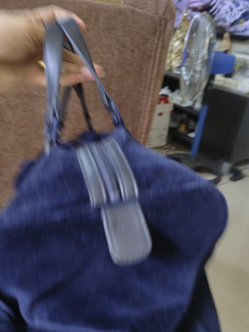 PIERE CARDIN (Category: Luxury Bags & Wallets) located in Davao. Submitted by daneyvintage (Listing ID 1348444146, Image 2). Description: .