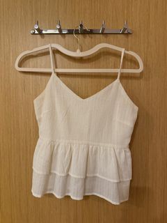(Category: ) located in . Submitted by van.closet (Listing ID 1348599711, Image 1). Description: .
