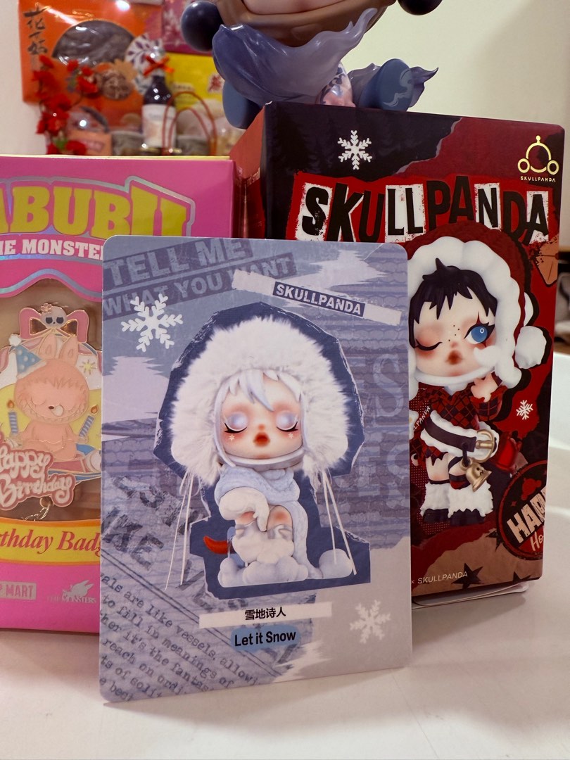 Popmart SkullPanda Christmas : Let it Snow / Rock-on