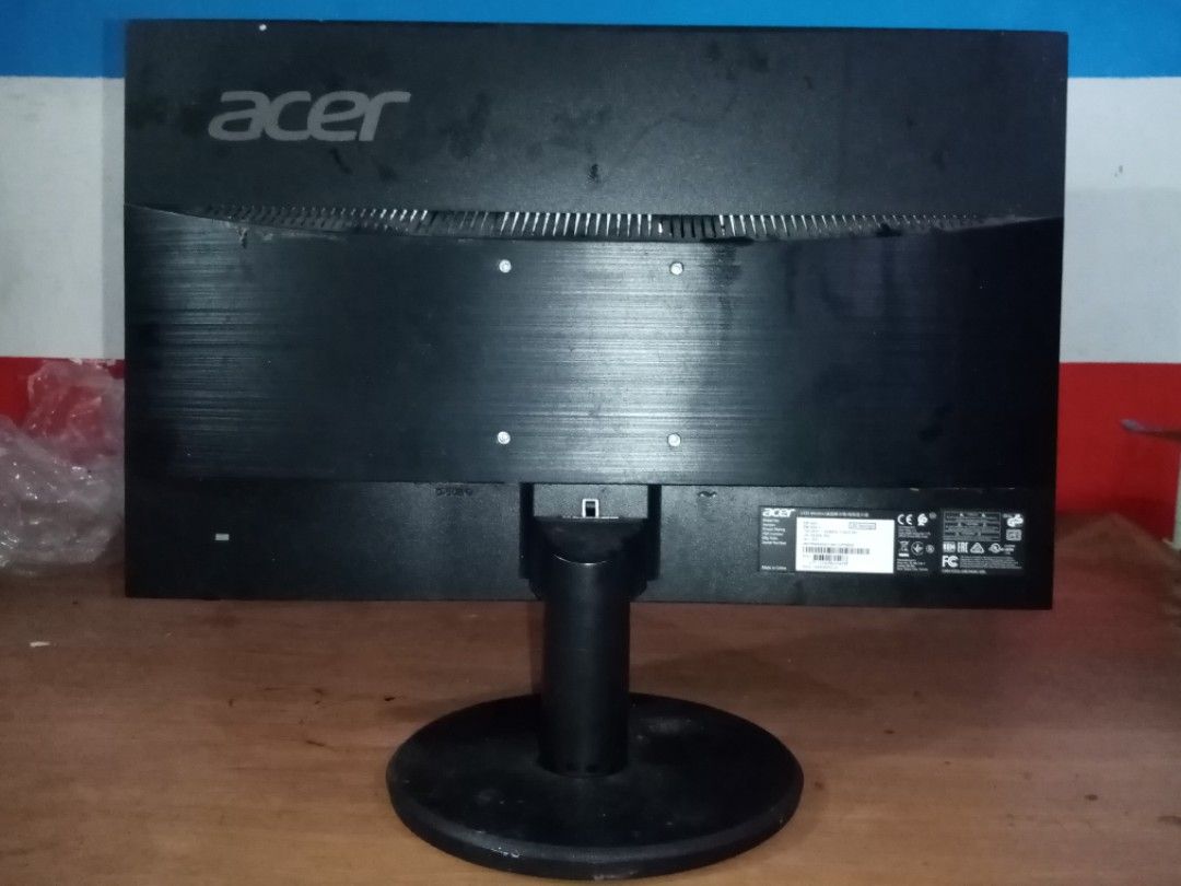Preloved ACER Computer Screen (Category: Monitor Screens) located in Caloocan City. Submitted by all_antiques_preloved (Listing ID 1348542392, Image 2). Description: ☑️ Not working na po pero never pinaayos before. ☑️ Sorry po madumi yung screen😅 Pero makinis pa po ito once nalinis ng maayos. ☺️ ☑️ Tap on the photo to see full picture. ☺️ ☑️ Can still provide pictures or videos upon request po. ☺️.