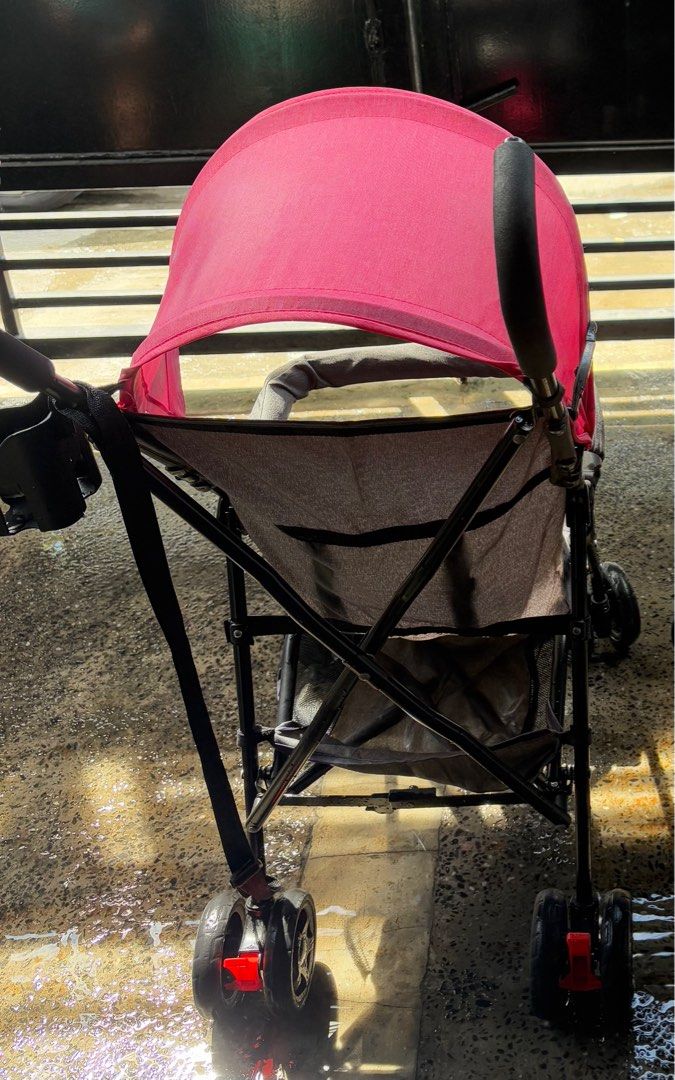 PRELOVED STROLLER (Category: Strollers) located in Las Pinas. Submitted by j9jim (Listing ID 1348579042, Image 3). Description: Newly cleaned and sanitized (Bought in Sm).