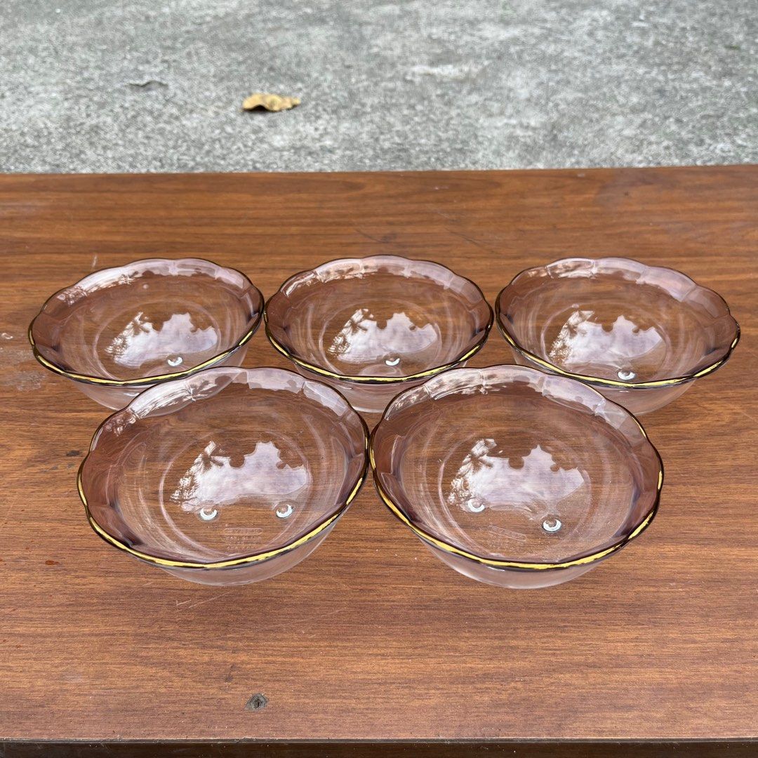 PYREX Iwaki Glass Bowl ( 5 pcs. ) (Category: Dinnerware & Cutlery) located in Quezon City. Submitted by jsurplusmnl (Listing ID 1348583952, Image 1). Description: PYREX Iwaki Glass Bowl ( 5 pcs. ) - ₱ 640 • No issue pm for more details and photos MOD: Lalamove or pickup MOP: COD or Gcash.