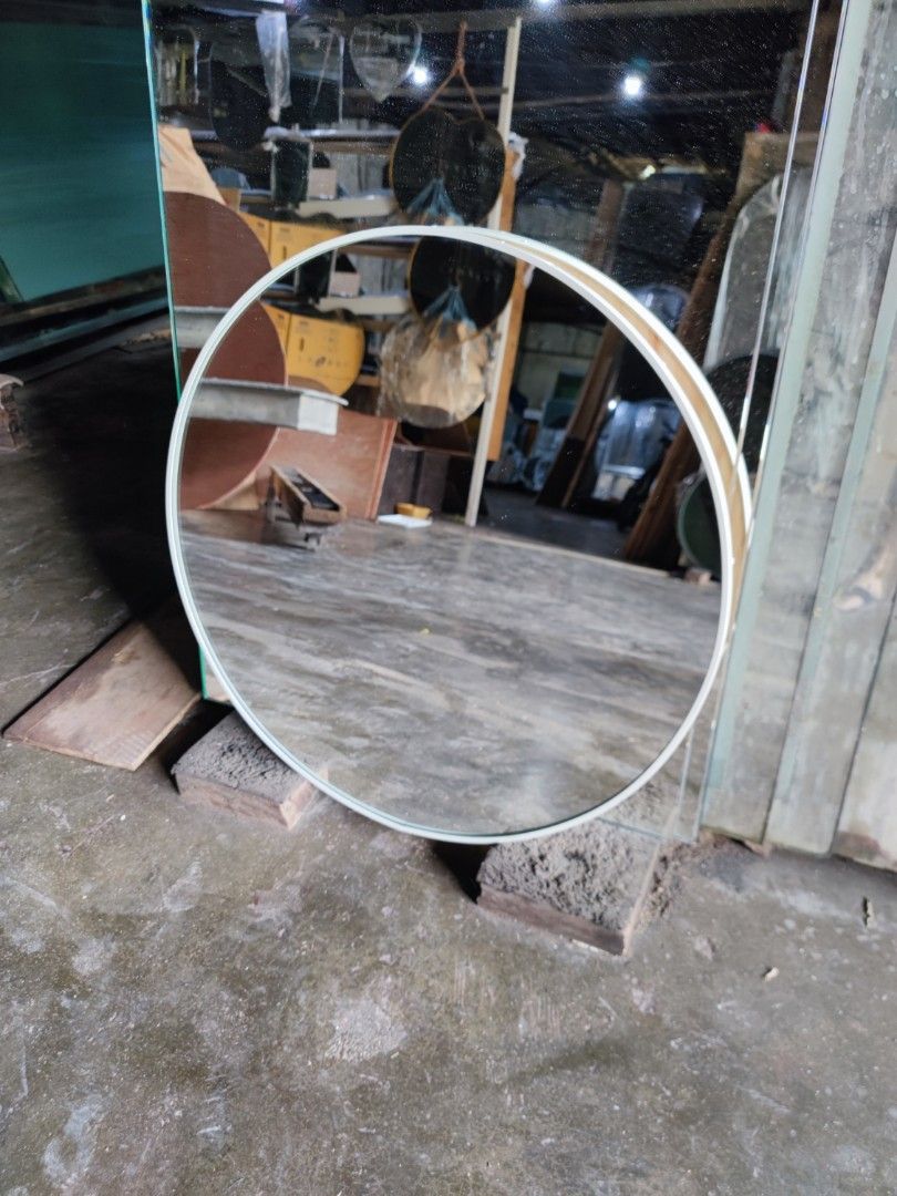 Round bathroom Mirror (Category: Mirrors) located in Malabon City. Submitted by mirrors.ph (Listing ID 1348508177, Image 3). Description: Round mirror with white aluminum frame and plywood backing using 6mm thick copper free mirror Size: 60cm diameter P1080 Add P100 if with back hook Customize sizes and shapes are welcome..