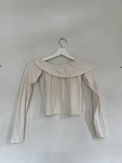 (Kategori: ) berada di . Dikirim oleh haura___ (ID iklan 1348497140, Gambar 1). Deskripsi: .