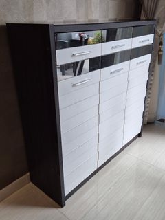 (Category: ) located in . Submitted by yingzi.read (Listing ID 1348533438, Image 1). Description: .