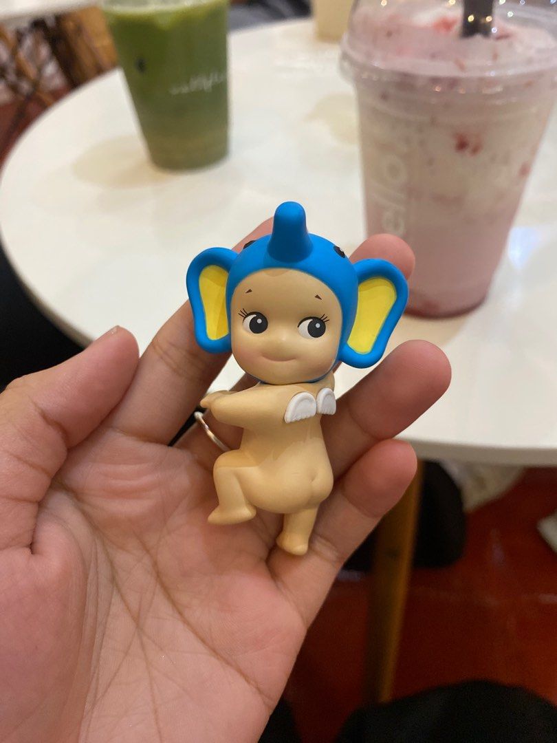 FS Sonny Angel looking back hipper Elephant (Category: Designer & Blind Box Toys) located in Caloocan City. Submitted by preloved_bynicole (Listing ID 1348500633, Image 2). Description: Used adhesive Comes with box Swap to harvest or animal series.