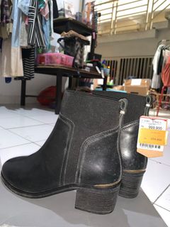 (Kategori: ) berada di . Dikirim oleh intanehhh21 (ID iklan 1348503262, Gambar 1). Deskripsi: .
