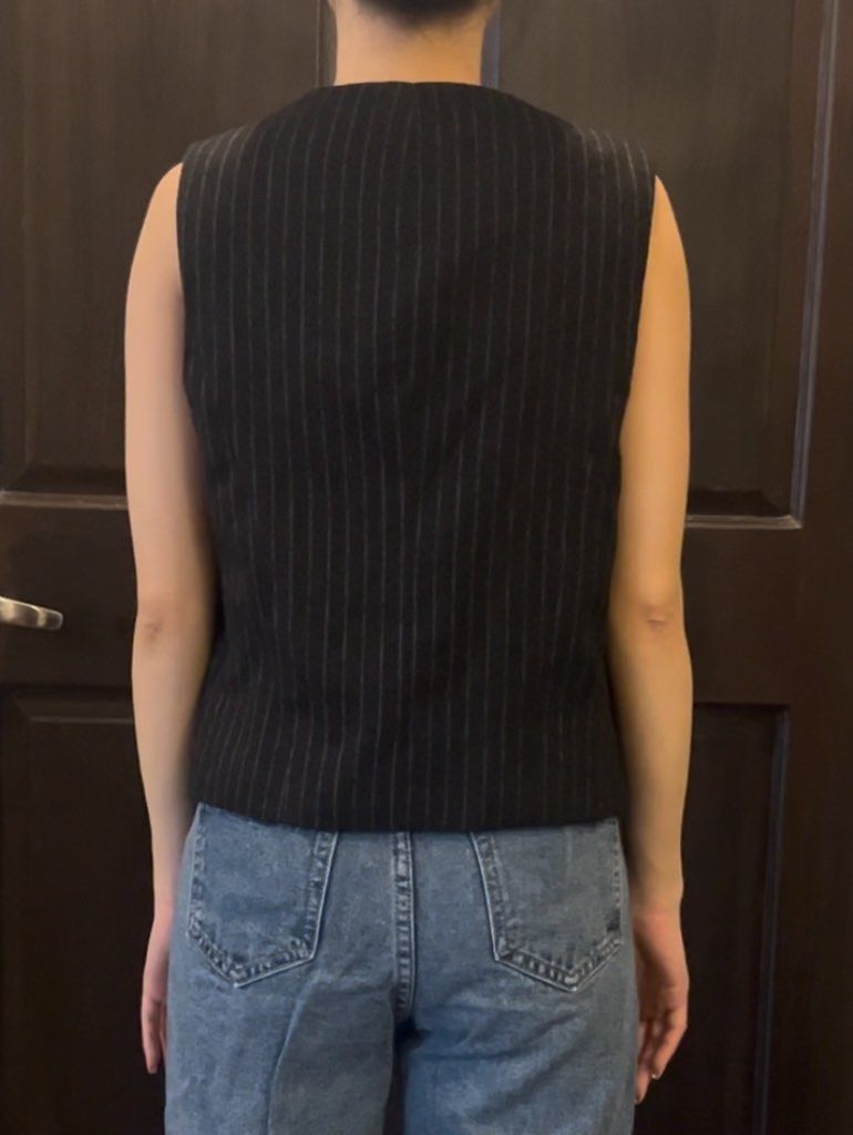 Stradivarius Pinstripe Vest (Category: Others Tops) located in Manila. Submitted by bbstyle___ (Listing ID 1348548711, Image 2). Description: .