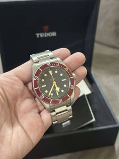 (Category: ) located in . Submitted by bbwardrobesale (Listing ID 1348587272, Image 1). Description: .