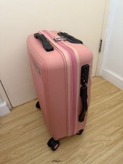 Voyager X Hand carry luggage Pink