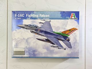 Combat Aircraft Plastic Scale Model in 1/72 & 1/48 Collection item 1