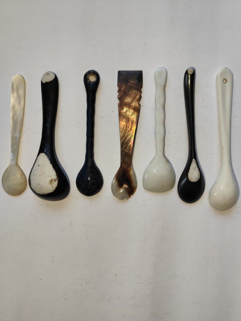 7-Piece Shell & Ceramic Spoon Collection (Category: Dinnerware & Cutlery) located in Davao. Submitted by papa1919 (Listing ID 1348754349, Image 2). Description: Unique & collectible..