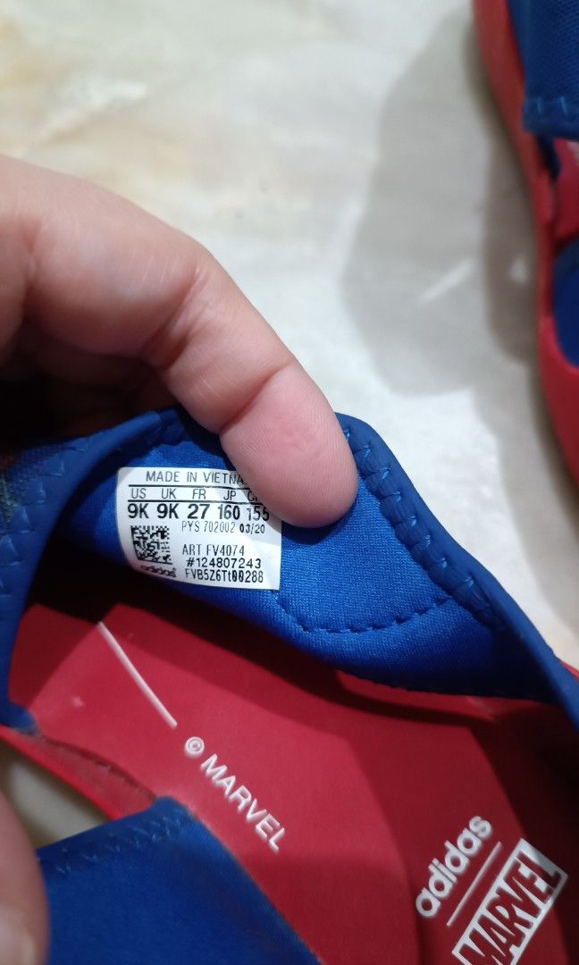 Adidas spiderman waterproof shoes (Category: Babies & Kids Fashion) located in Manila. Submitted by unboxing_addict (Listing ID 1348653792, Image 3). Description: adidas spiderman shoes waterproof US 9k size.