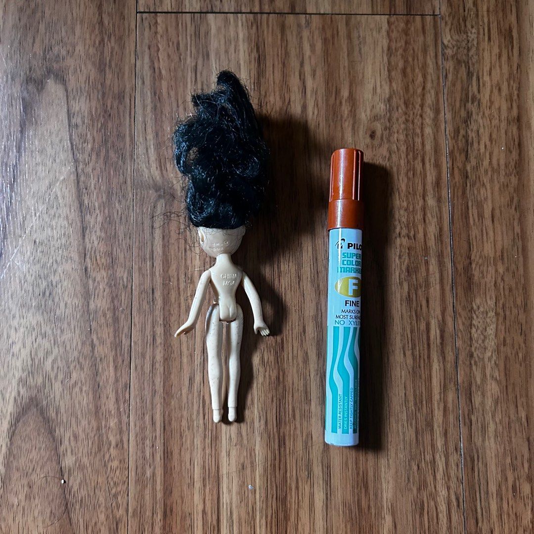 Authentic Mini Bratz Doll (negotiable) (Category: Kids Toys) located in Quezon City. Submitted by salekikisclothesforless (Listing ID 1348648344, Image 2). Description: - authentic - no feet doe - i wanna keep her but it's time to let go :( - can sell for ₱350 if buying another doll rfs: decluttering.