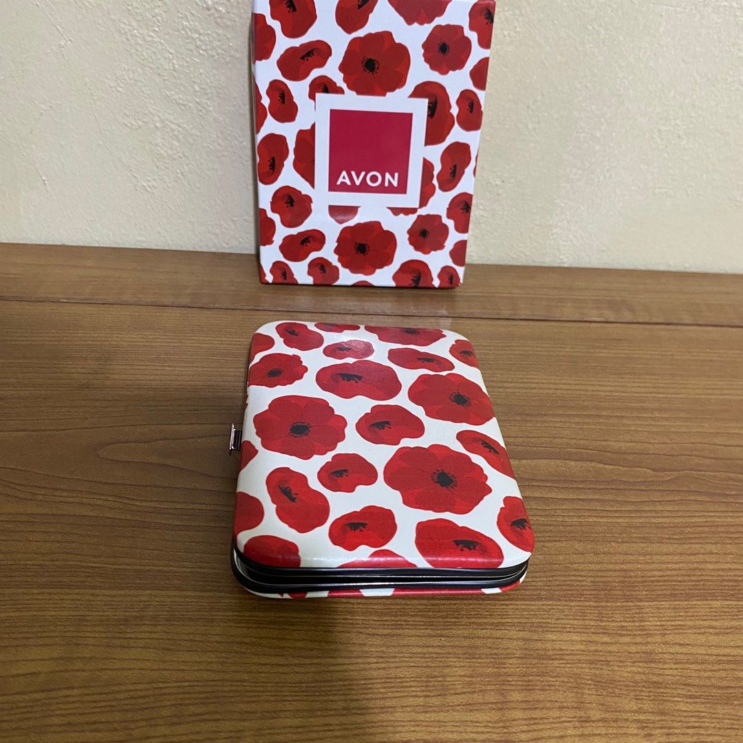 AVON LOVESTRUCK 9PC MANICURE KIT (Category: Hands & Nails) located in Quezon City. Submitted by xtian.store (Listing ID 1348725768, Image 3). Description: AVON LOVESTRUCK 9PC MANICURE KIT BRAND NEW AND ORIGINAL Pouch size: 12 x 9.2 x 2.3cm.