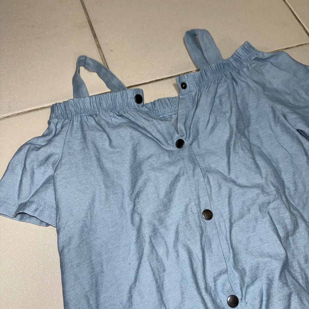 Blue Off shoulder Blouse MEDIUM (Category: Blouses) located in Manila. Submitted by eancc (Listing ID 1348678269, Image 3). Description: No damages RFS: Decluttering MOP: Gcash BDO BPI.