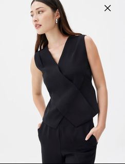 (Category: ) located in . Submitted by linzcloset (Listing ID 1348813978, Image 1). Description: .