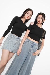 (Category: ) located in . Submitted by burst_ing_wardrobe (Listing ID 1348655709, Image 1). Description: .