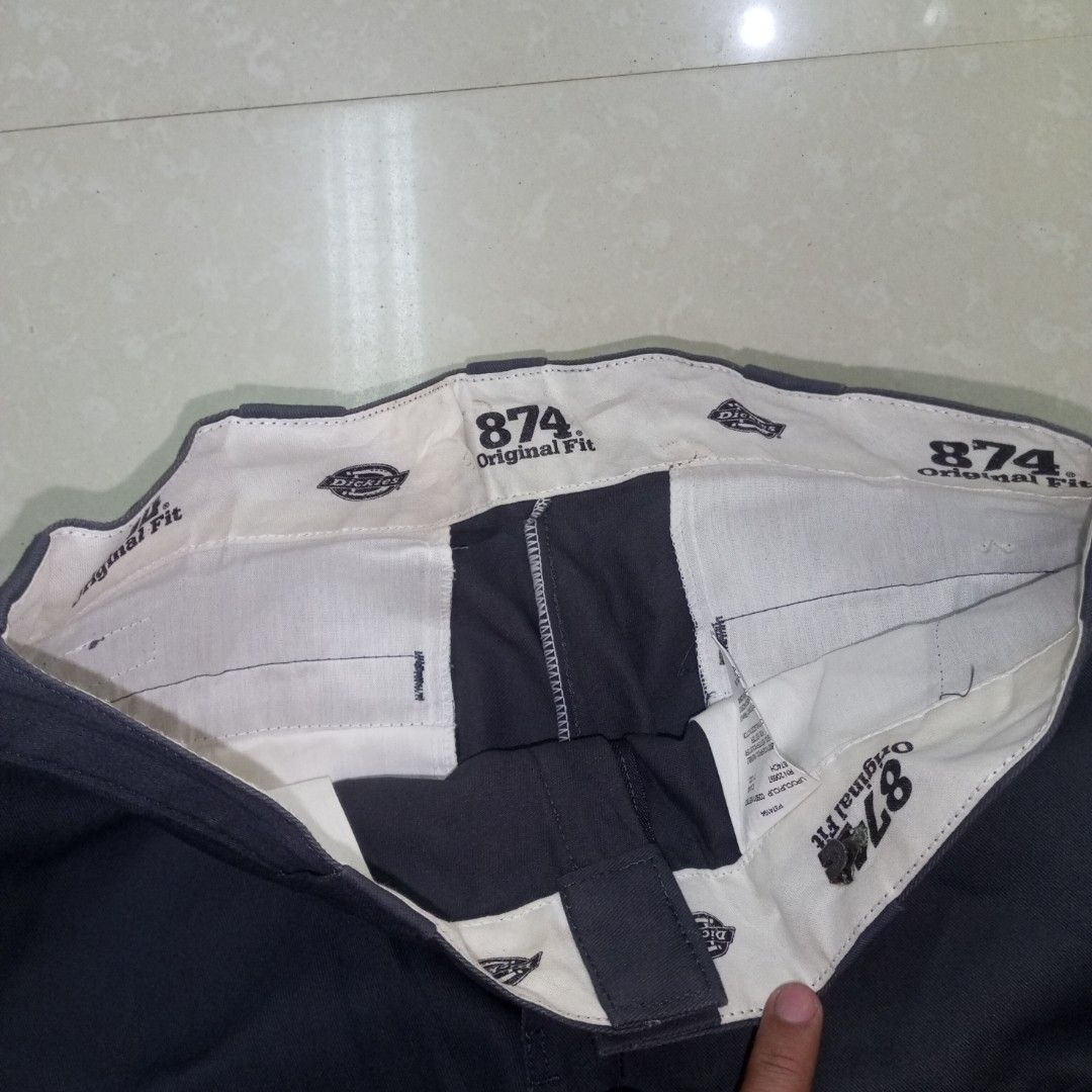 Dickies Baggy Pants (Category: Trousers) located in Tagum. Submitted by nosfe (Listing ID 1348648227, Image 2). Description: w31 l41 h9.