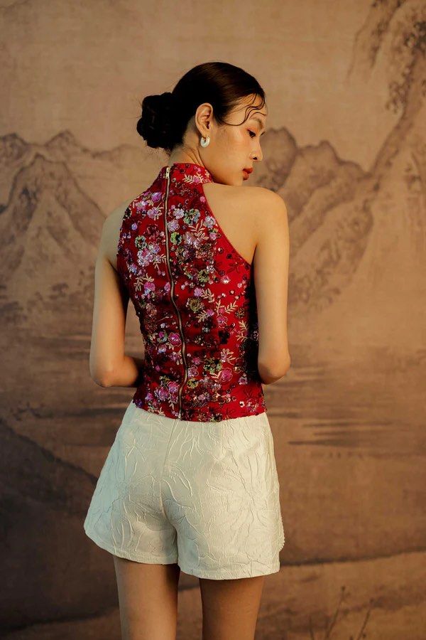 Doublewoot RUI TOP (RED) (Category: Sleeveless) located in Singapore. Submitted by civiliancoat (Listing ID 1348747146, Image 2). Description: Size XS BNWTIP Mailing available only .