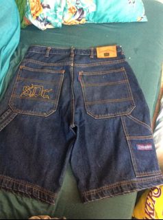 (Category: ) located in . Submitted by bitchessss (Listing ID 1348762257, Image 1). Description: .