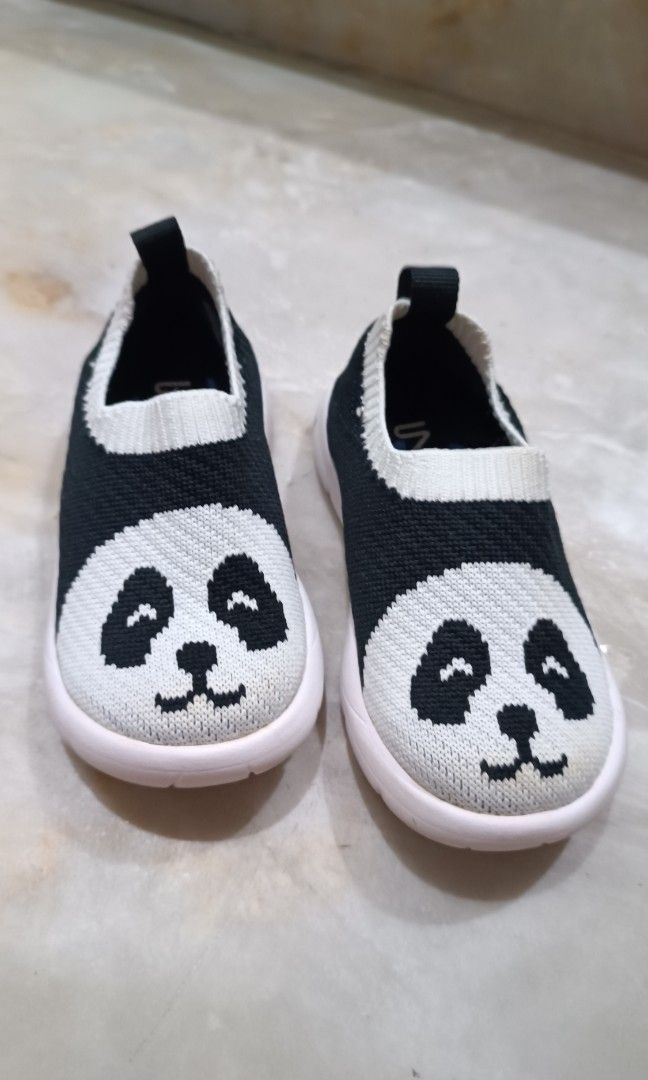 Inook kids (Category: Babies & Kids Fashion) located in Manila. Submitted by unboxing_addict (Listing ID 1348652152, Image 1). Description: inook - brand all knit comfy footwear strechy and comfy for kids especially if just learning to walk US 5.5size.