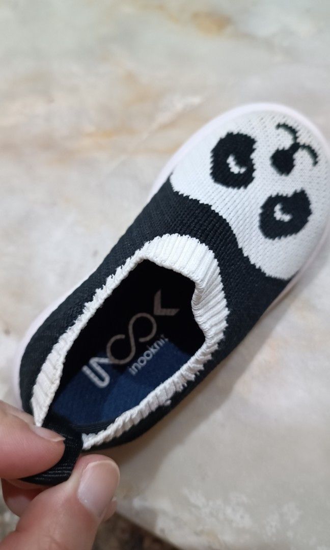 Inook kids (Category: Babies & Kids Fashion) located in Manila. Submitted by unboxing_addict (Listing ID 1348652152, Image 2). Description: inook - brand all knit comfy footwear strechy and comfy for kids especially if just learning to walk US 5.5size.