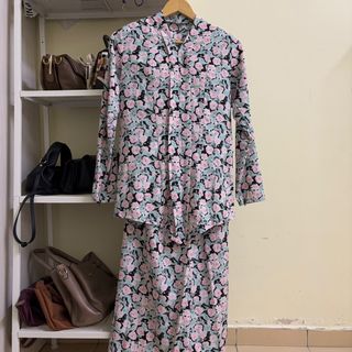 (Category: ) located in . Submitted by enaapreloved (Listing ID 1348782937, Image 1). Description: .