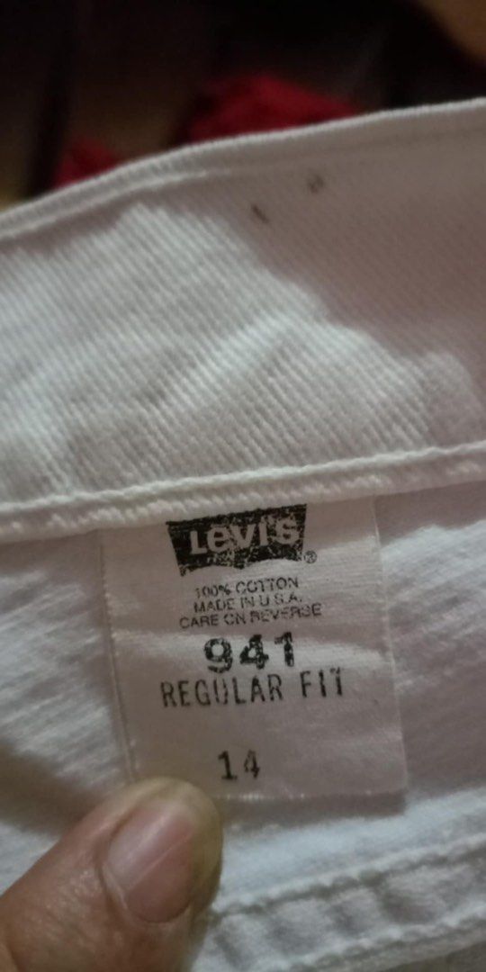 Levis Women Denim Short (Category: Shorts) located in Iloilo. Submitted by lanieeeeeee (Listing ID 1348727520, Image 3). Description: Levis Regular fit denim No issue.