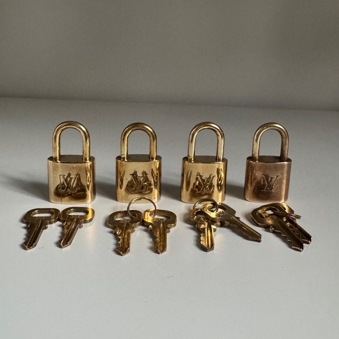 LV lockset lock key speedy keepall (Category: Luxury Accessories) located in Quezon City. Submitted by ksumer (Listing ID 1348718049, Image 2). Description: Used Authentic #318 sold #304 sold #308 sold.