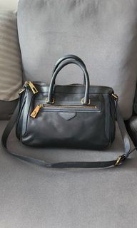 (Category: ) located in . Submitted by diythriftpreloved (Listing ID 1348776725, Image 1). Description: .