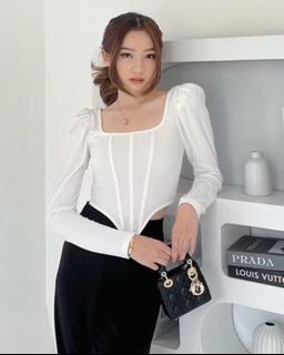 (Kategori: ) berada di . Dikirim oleh flowycloudy (ID iklan 1348658221, Gambar 1). Deskripsi: .