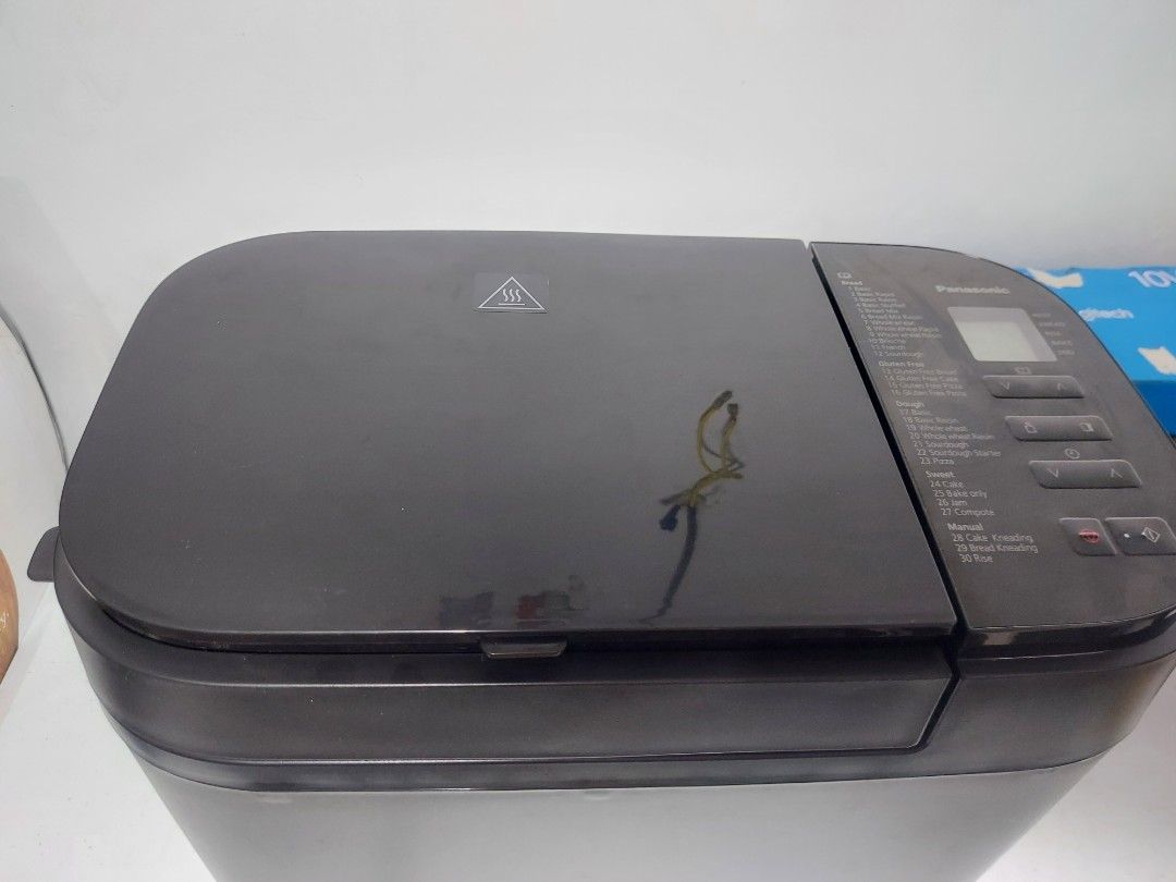 Panasonic Automatic Bread Maker (Category: Breadmakers) located in Rizal. Submitted by souththrift_taytay (Listing ID 1348676596, Image 3). Description: Panasonic Automatic Bread Maker Australian mall pull out 220V Model:SD-R2530 Box Unit No issue.