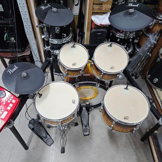 (Category: ) located in . Submitted by drummersboutique (Listing ID 1348711200, Image 1). Description: .