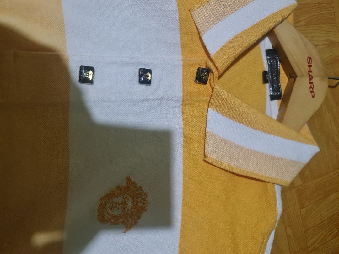 Polo versace v2 (Kategori: Atasan) berada di Jakarta Pusat. Dikirim oleh billyandr05322 (ID iklan 1348761214, Gambar 3). Deskripsi: kondisi no minus,siap pakai. bahan katun cmbat, lmbut dan tdk mdah ksut. size M P71×L108.