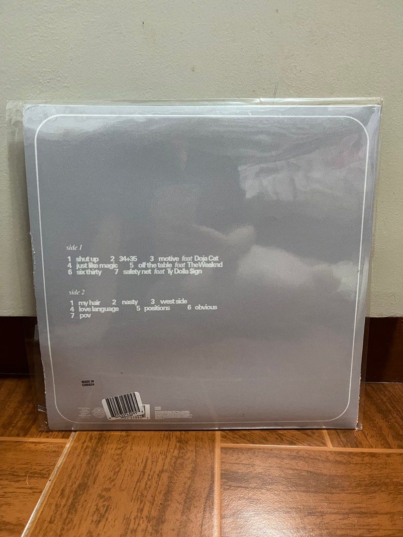 Positions Vinyl - Ariana Grande Target Edition (Category: Vinyls) located in Quezon City. Submitted by merch2go (Listing ID 1348664026, Image 3). Description: - sealed, brand new - green colored vinyl, glow in the dark.
